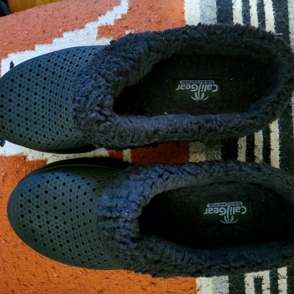 Shoes - Picture 4 of 4